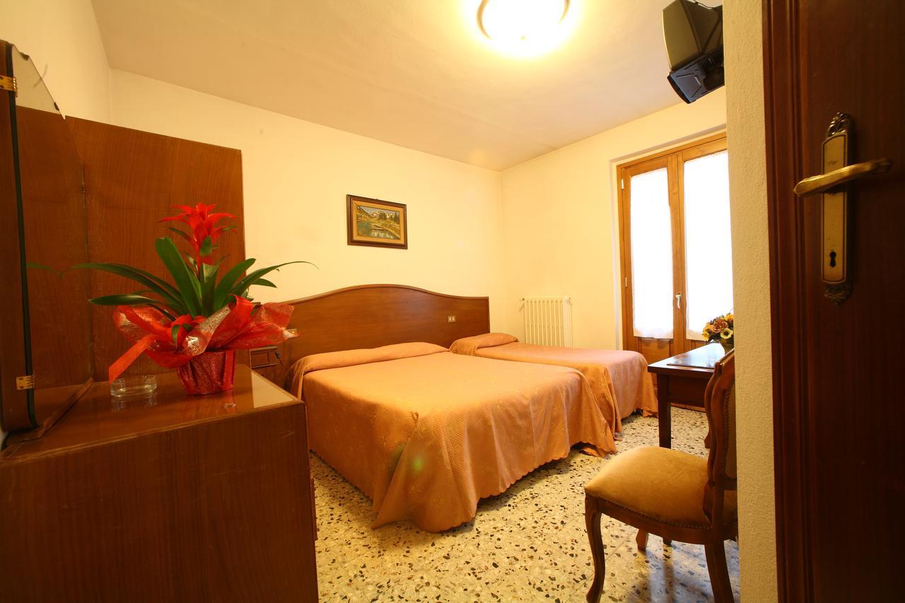 Albergo Ristorante il Poggiolo San Marcello Pistoiese Esterno foto